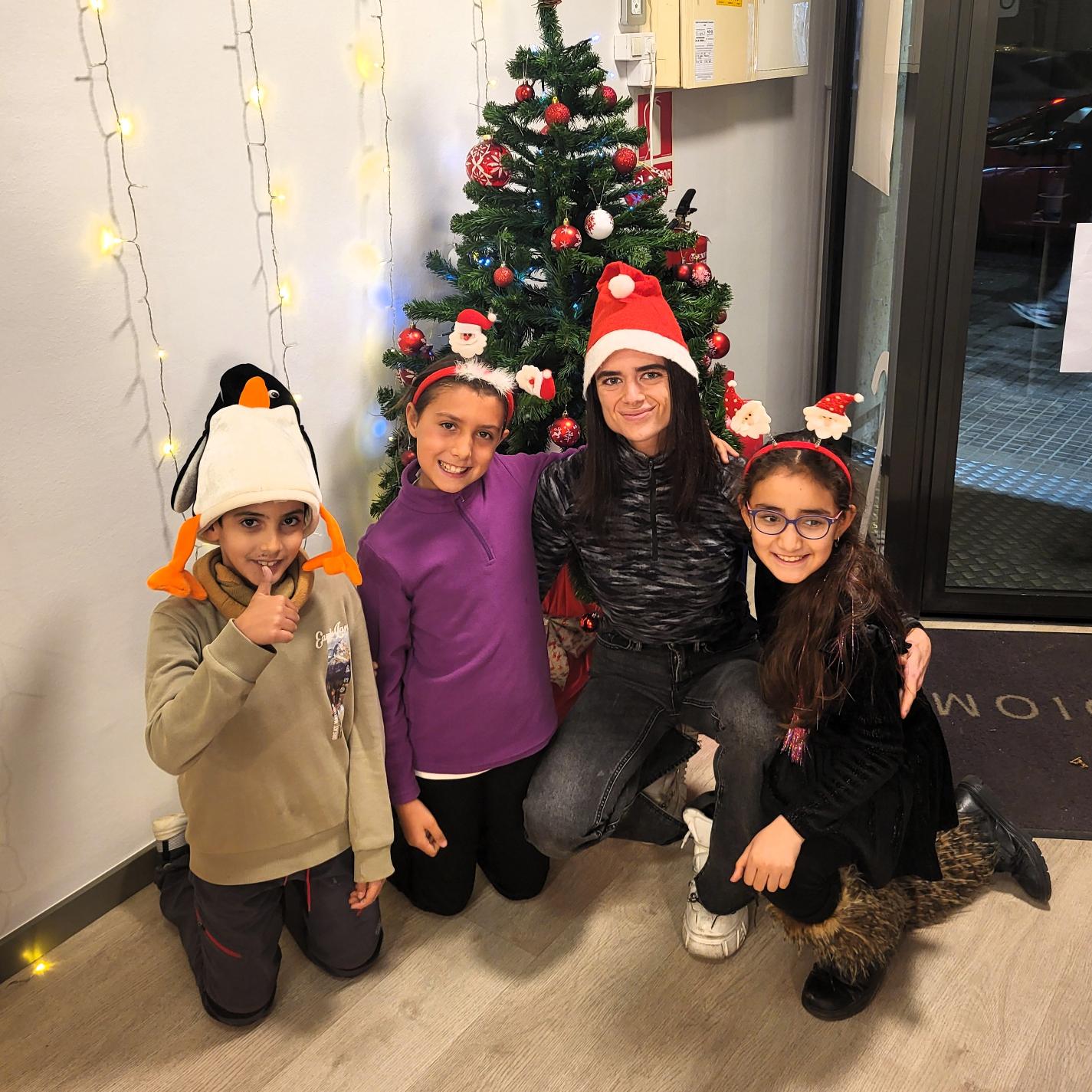 Actividad de Navidad en una clase de inglés de MT Idiomes Cerdanyola