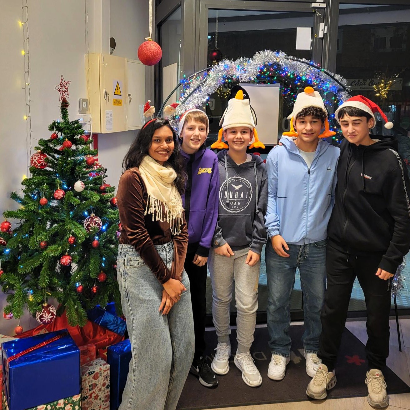 Clase de inglés con actividades navideñas en MT Idiomes Cerdanyola