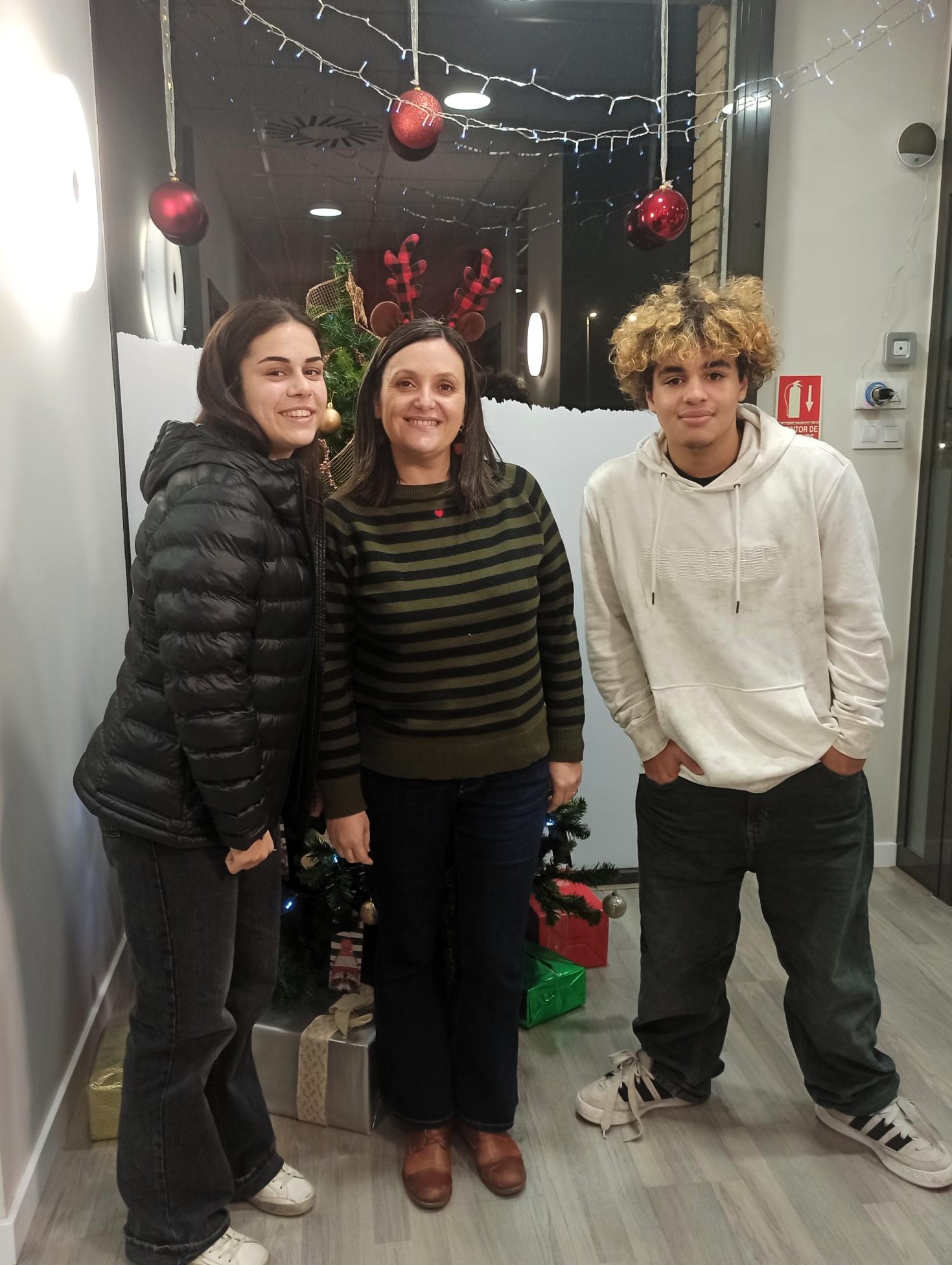 Clase de inglés con actividades navideñas en MT Idiomes