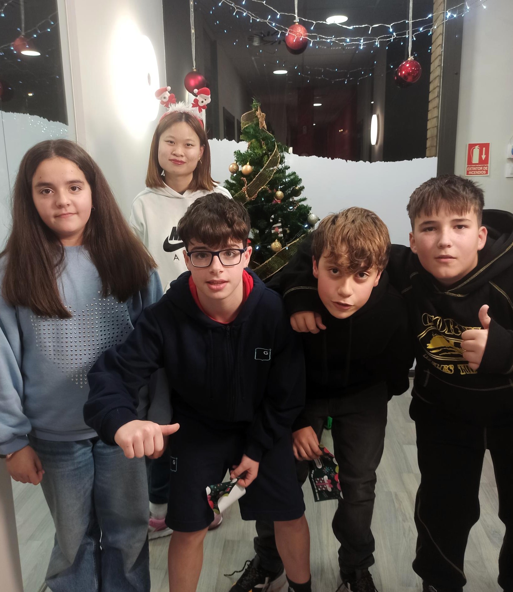 Clase de inglés con actividades navideñas en MT Idiomes